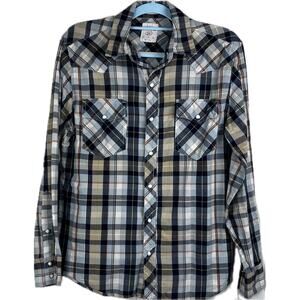 Fossil shirt women’s pearl snap, size medium, long sleeve. Vintage fit.